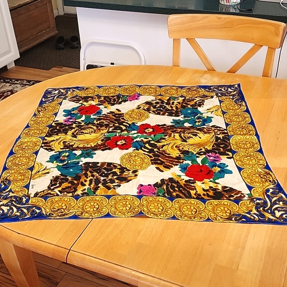 Womens scarf